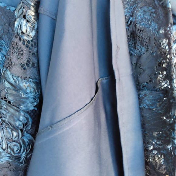 🌟SLNY || Sweetheart Neck Soutache Lace Gown - Picture 14 of 16